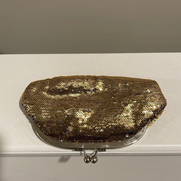 MAX Gold Sequence Purse